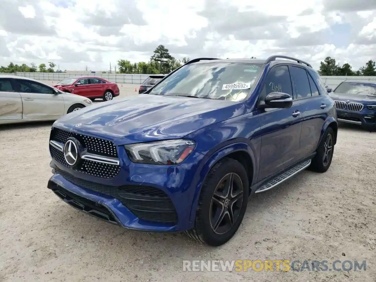 2 Photograph of a damaged car 4JGFB4JB4LA204368 MERCEDES-BENZ GLE-CLASS 2020