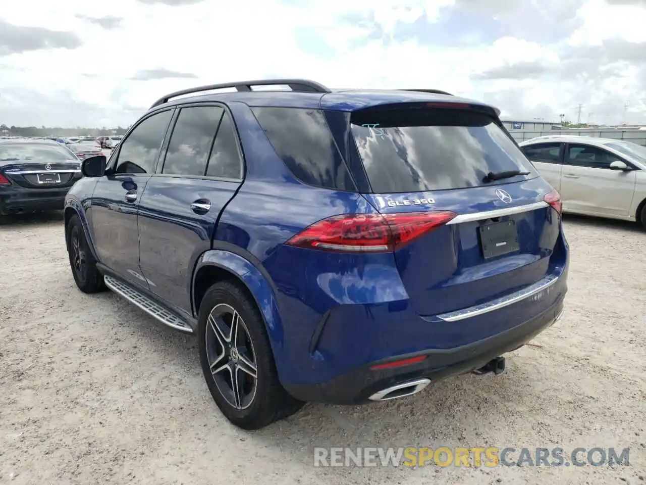 3 Photograph of a damaged car 4JGFB4JB4LA204368 MERCEDES-BENZ GLE-CLASS 2020