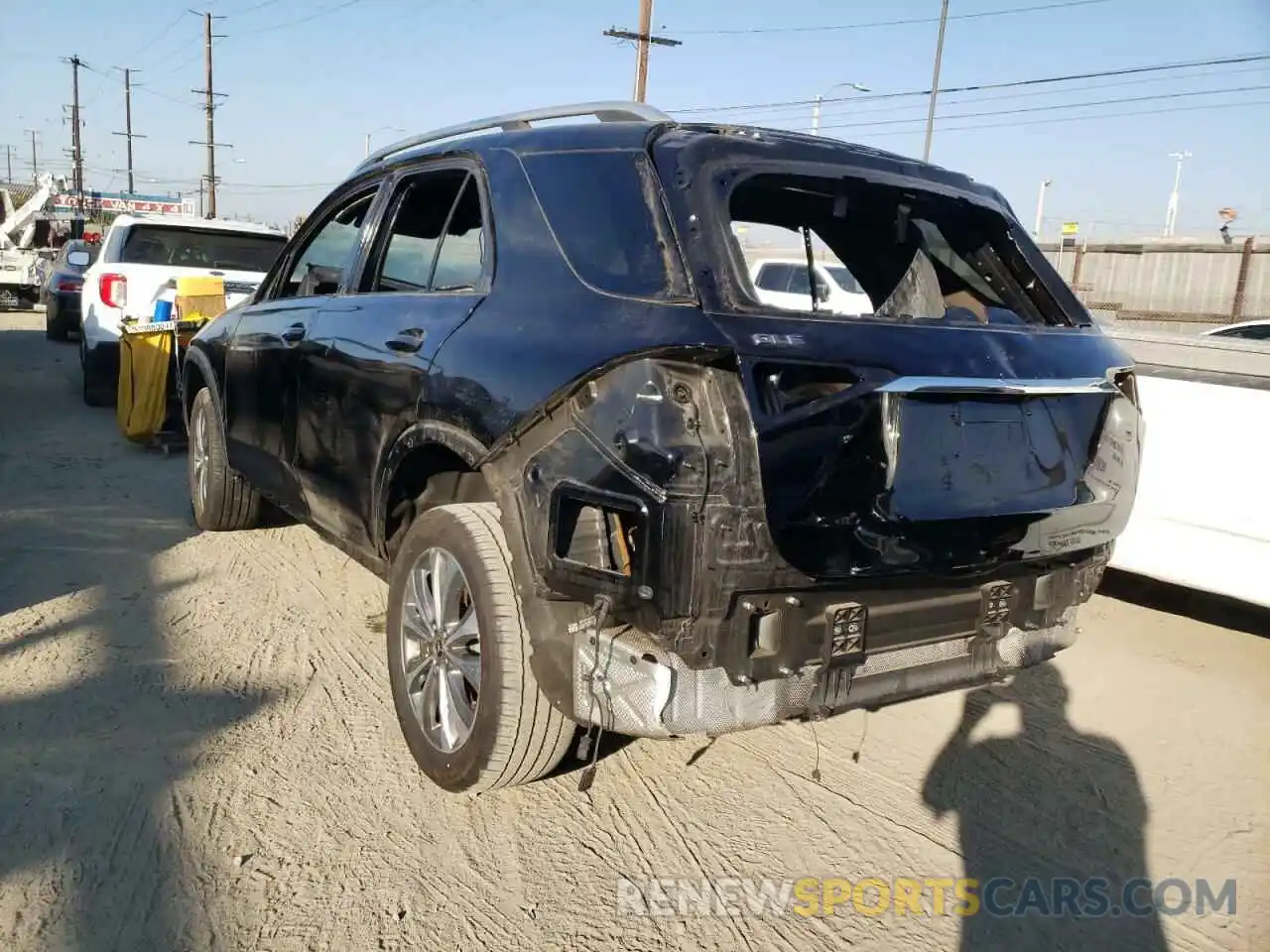 3 Photograph of a damaged car 4JGFB4JB4LA207822 MERCEDES-BENZ GLE-CLASS 2020