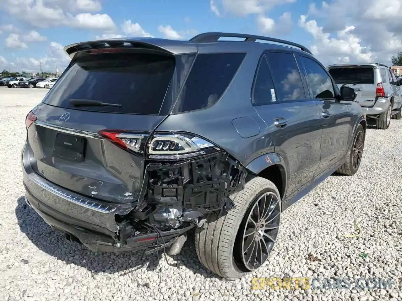 4 Photograph of a damaged car 4JGFB4JB5LA196801 MERCEDES-BENZ GLE-CLASS 2020