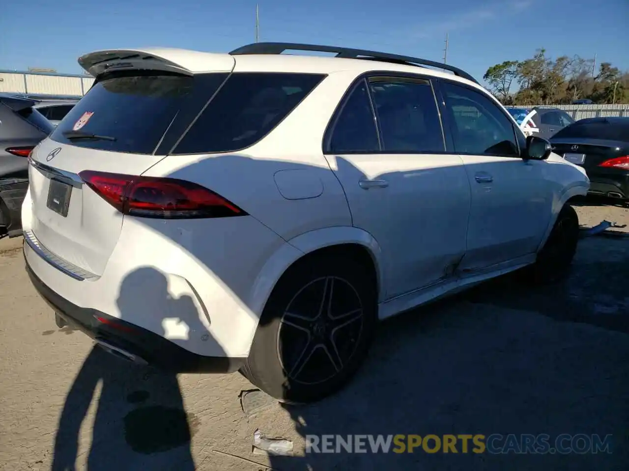 3 Photograph of a damaged car 4JGFB4JB5LA216092 MERCEDES-BENZ GLE-CLASS 2020