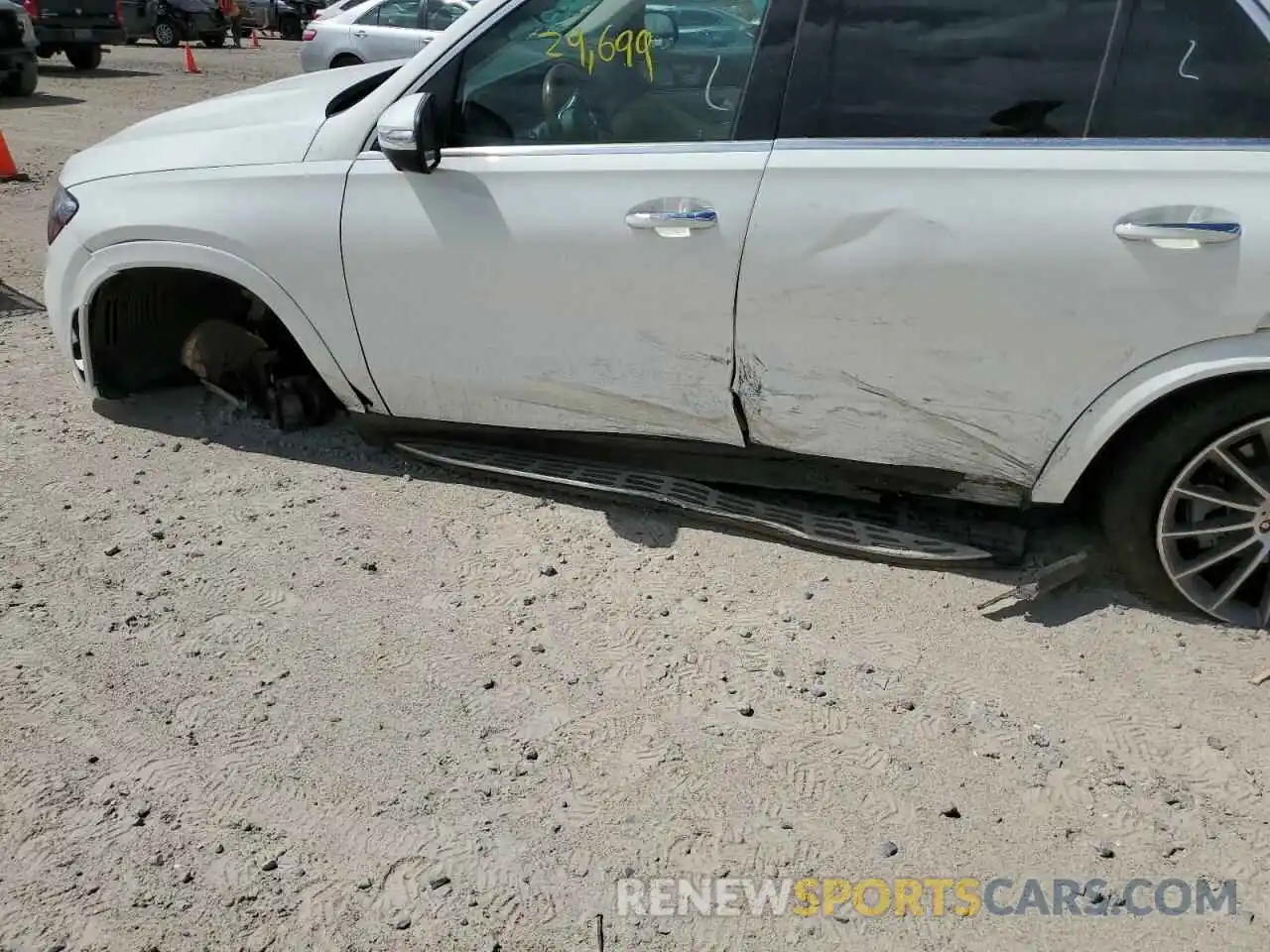 9 Photograph of a damaged car 4JGFB4JB5LA290063 MERCEDES-BENZ GLE-CLASS 2020