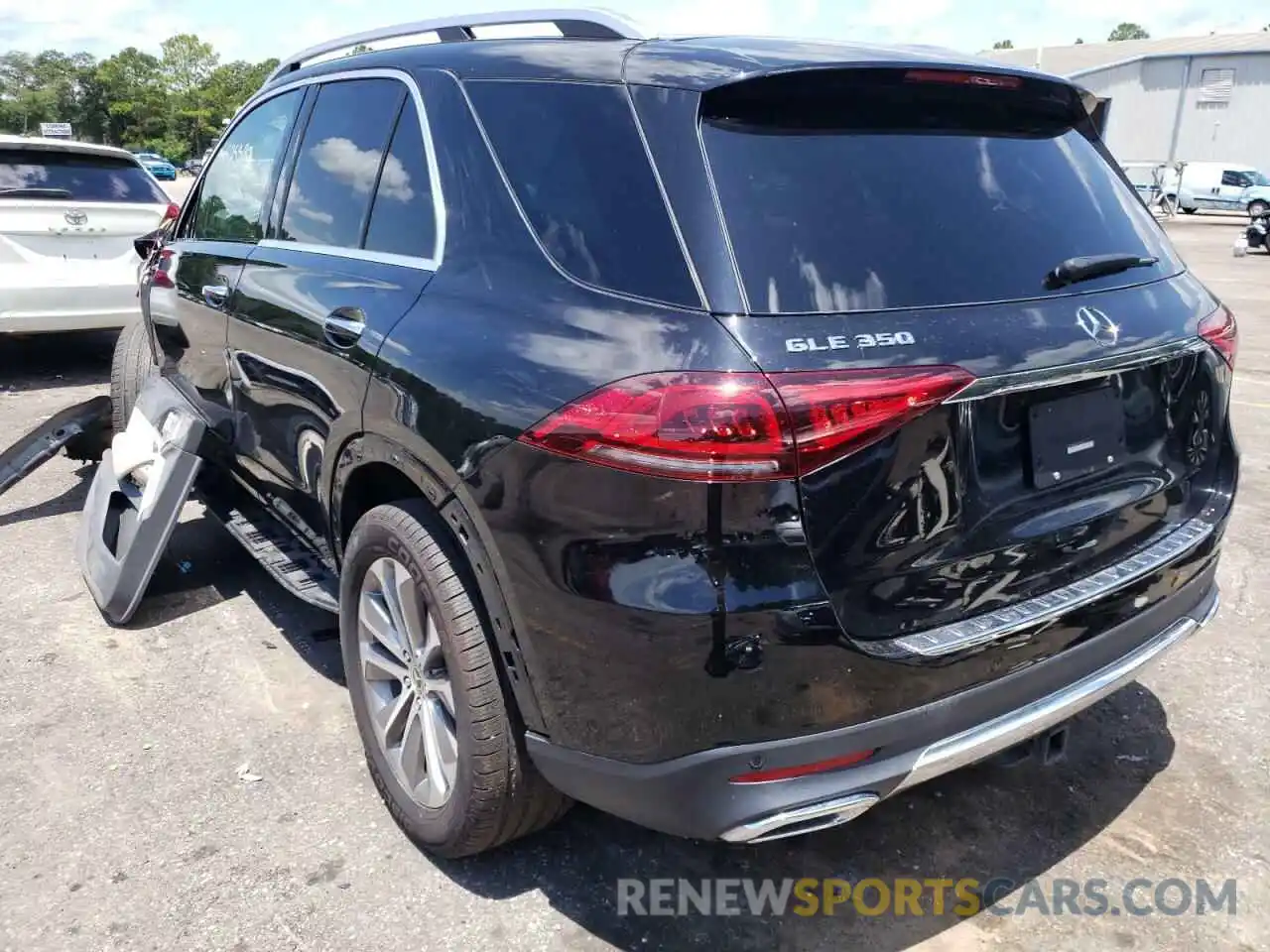 3 Photograph of a damaged car 4JGFB4JB6LA194541 MERCEDES-BENZ GLE-CLASS 2020