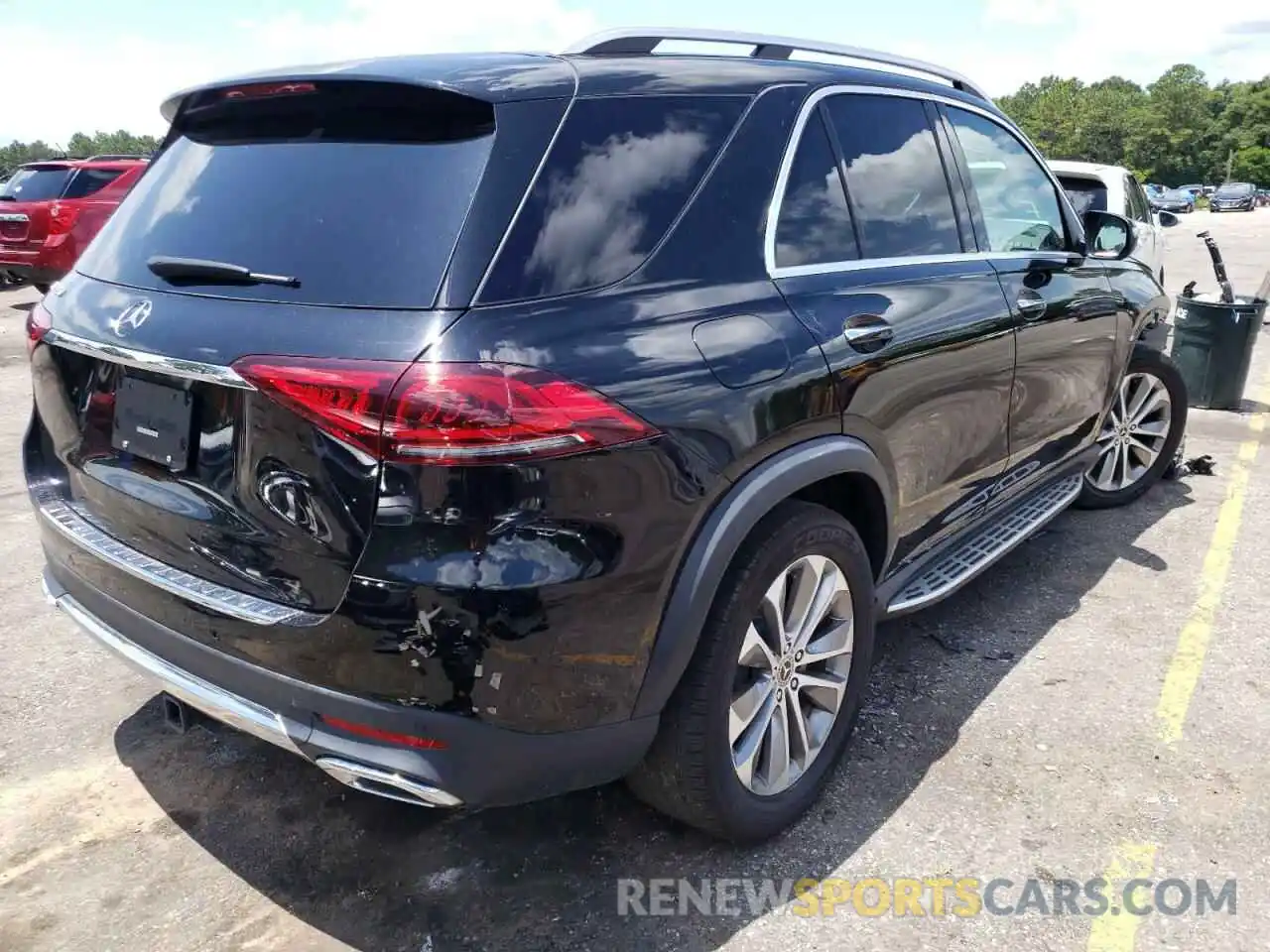 4 Photograph of a damaged car 4JGFB4JB6LA194541 MERCEDES-BENZ GLE-CLASS 2020