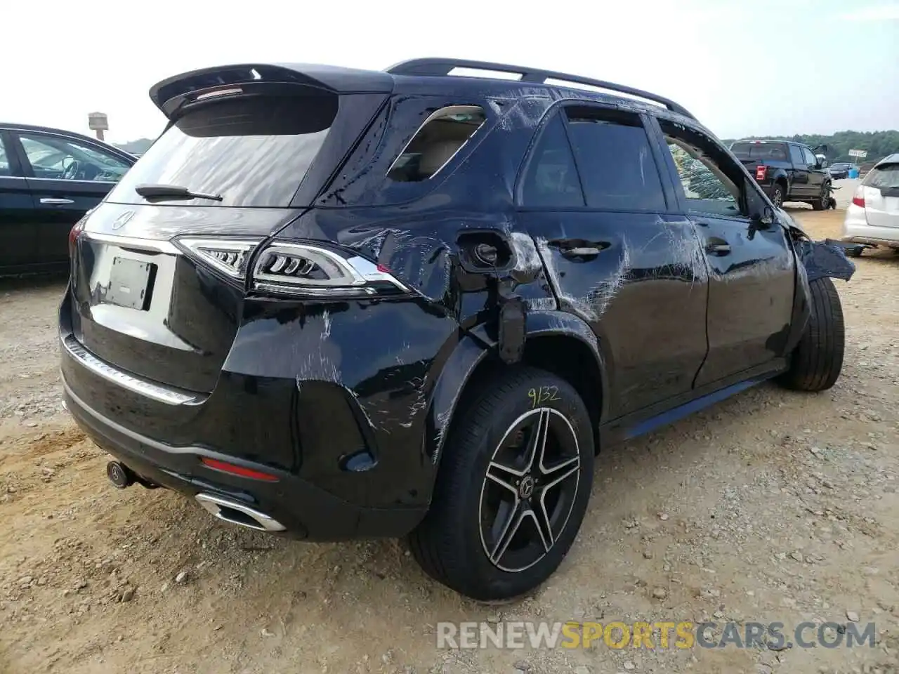 4 Photograph of a damaged car 4JGFB4JB6LA236058 MERCEDES-BENZ GLE-CLASS 2020