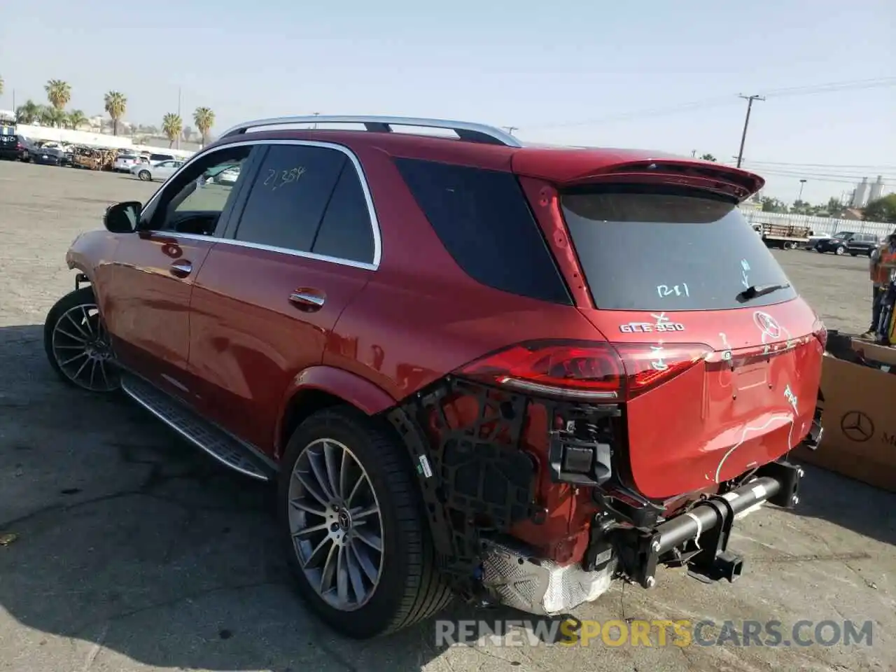 3 Photograph of a damaged car 4JGFB4JB7LA238773 MERCEDES-BENZ GLE-CLASS 2020