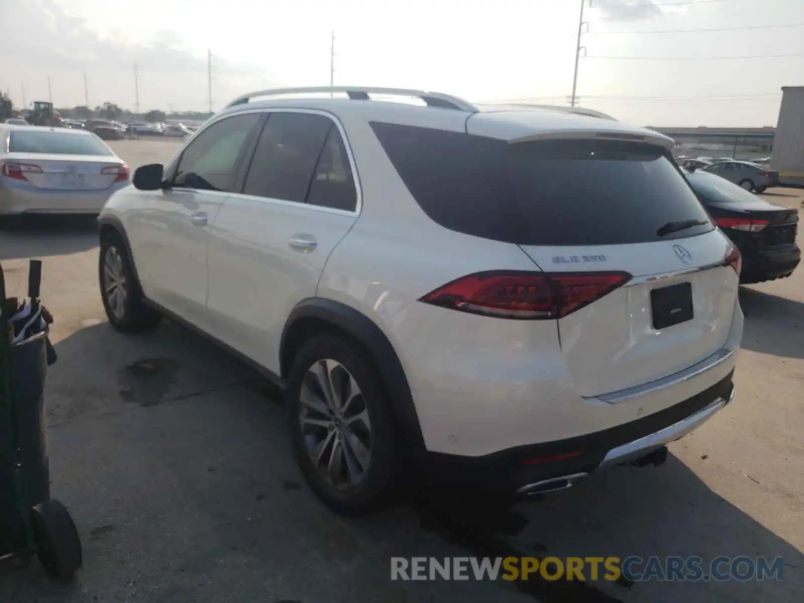 3 Photograph of a damaged car 4JGFB4JB8LA119131 MERCEDES-BENZ GLE-CLASS 2020