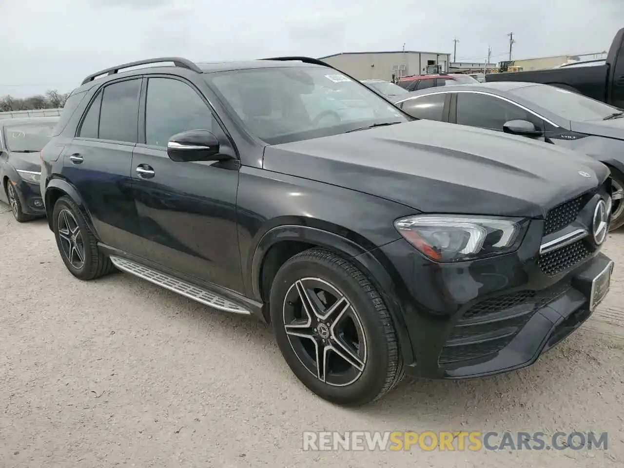 4 Photograph of a damaged car 4JGFB4JB8LA202672 MERCEDES-BENZ GLE-CLASS 2020