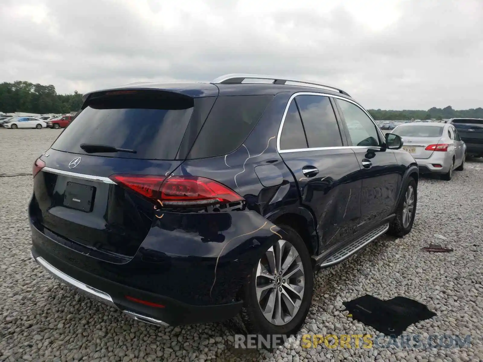 4 Photograph of a damaged car 4JGFB4JB8LA242959 MERCEDES-BENZ GLE-CLASS 2020