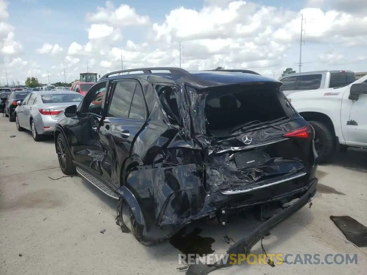 3 Photograph of a damaged car 4JGFB4JBXLA117459 MERCEDES-BENZ GLE-CLASS 2020