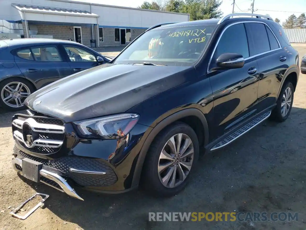 2 Photograph of a damaged car 4JGFB4JBXLA182568 MERCEDES-BENZ GLE-CLASS 2020