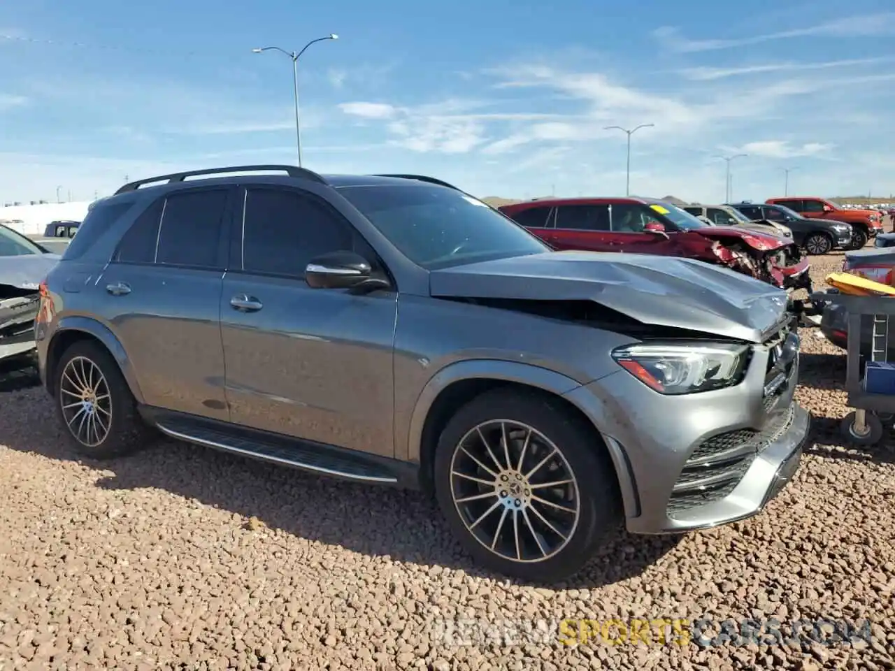 4 Photograph of a damaged car 4JGFB4JBXLA212295 MERCEDES-BENZ GLE-CLASS 2020