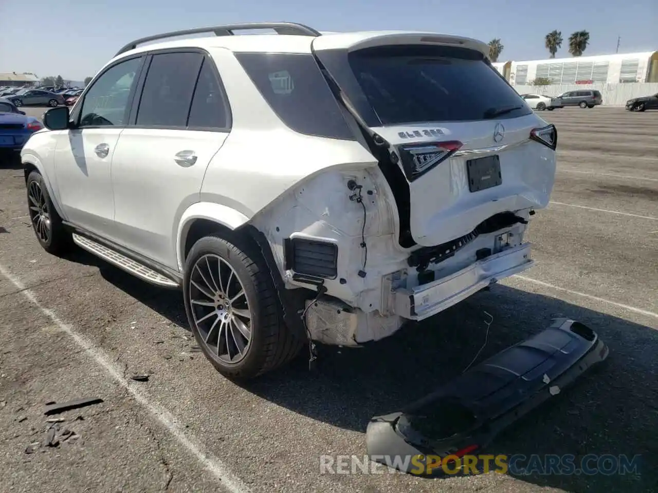 3 Photograph of a damaged car 4JGFB4JE0LA102608 MERCEDES-BENZ GLE-CLASS 2020