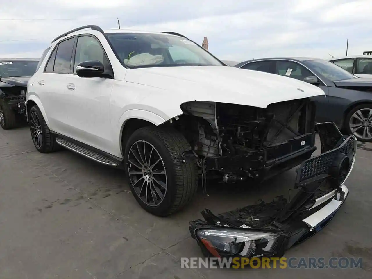 1 Photograph of a damaged car 4JGFB4JE6LA157984 MERCEDES-BENZ GLE-CLASS 2020