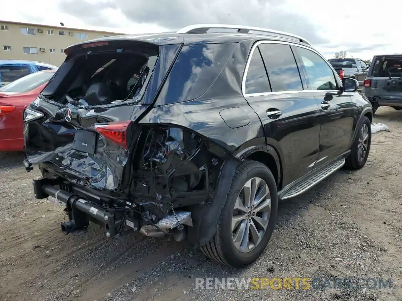 4 Photograph of a damaged car 4JGFB4JE7LA117087 MERCEDES-BENZ GLE-CLASS 2020