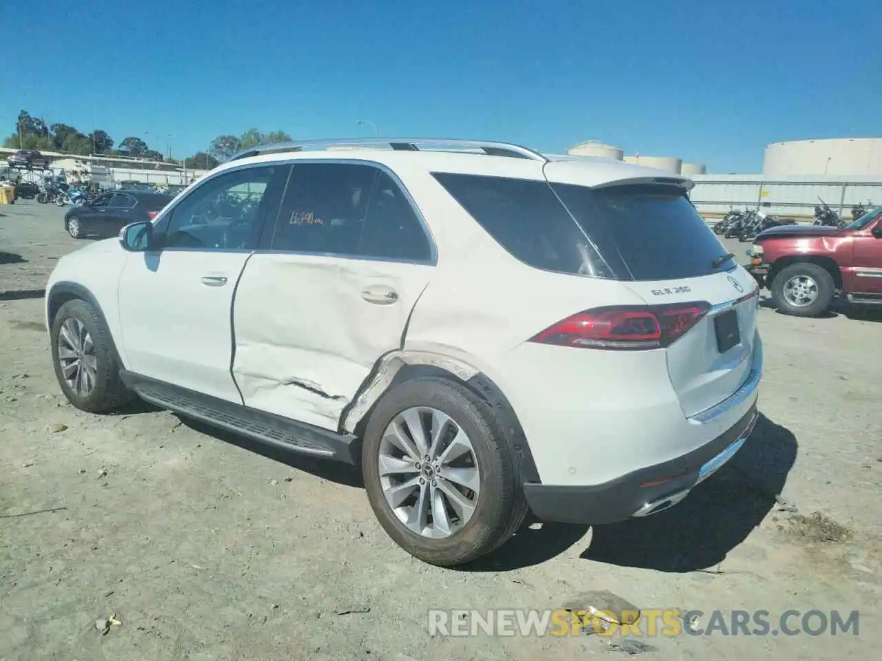 3 Photograph of a damaged car 4JGFB4JE7LA137131 MERCEDES-BENZ GLE-CLASS 2020