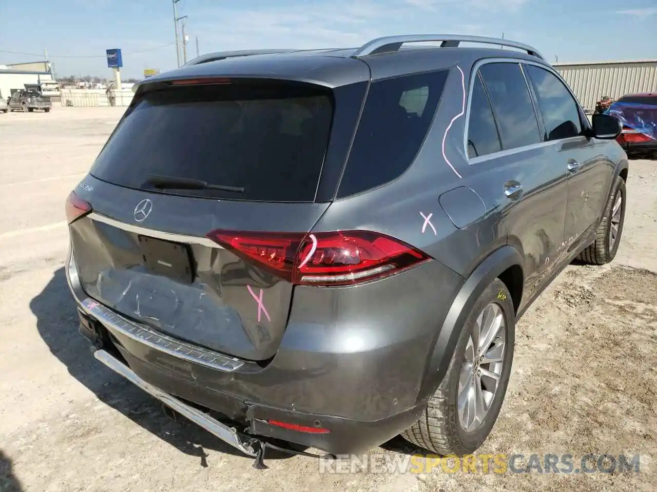 4 Photograph of a damaged car 4JGFB4JEXLA145174 MERCEDES-BENZ GLE-CLASS 2020