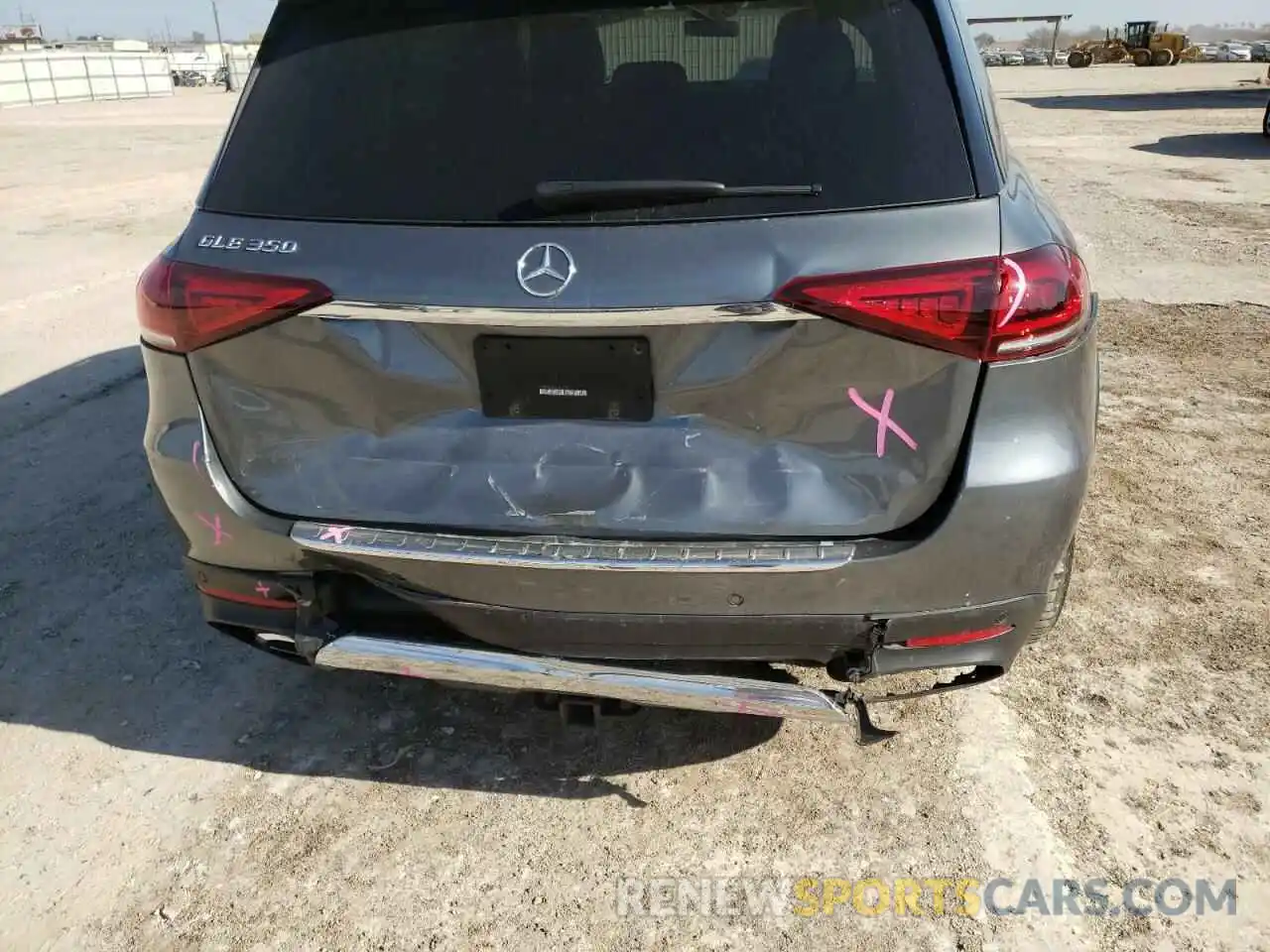 9 Photograph of a damaged car 4JGFB4JEXLA145174 MERCEDES-BENZ GLE-CLASS 2020