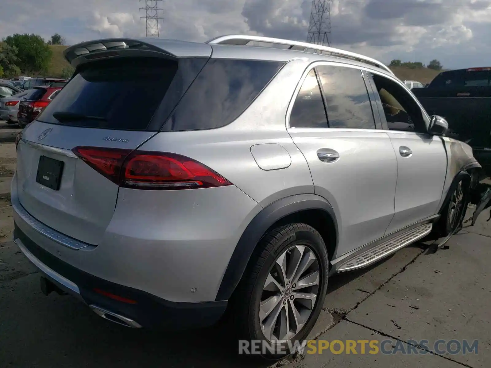 4 Photograph of a damaged car 4JGFB4KB0LA100233 MERCEDES-BENZ GLE-CLASS 2020