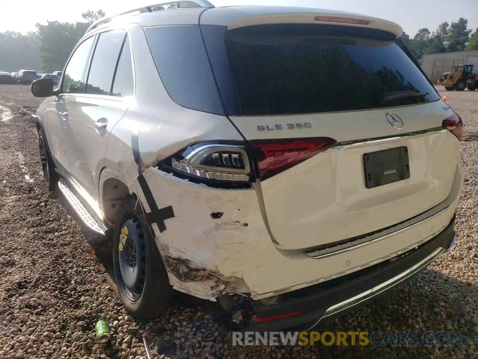 3 Photograph of a damaged car 4JGFB4KB0LA208044 MERCEDES-BENZ GLE-CLASS 2020