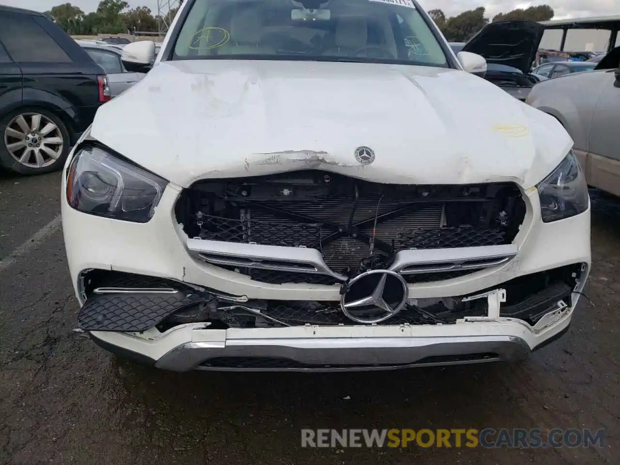 9 Photograph of a damaged car 4JGFB4KB0LA295377 MERCEDES-BENZ GLE-CLASS 2020