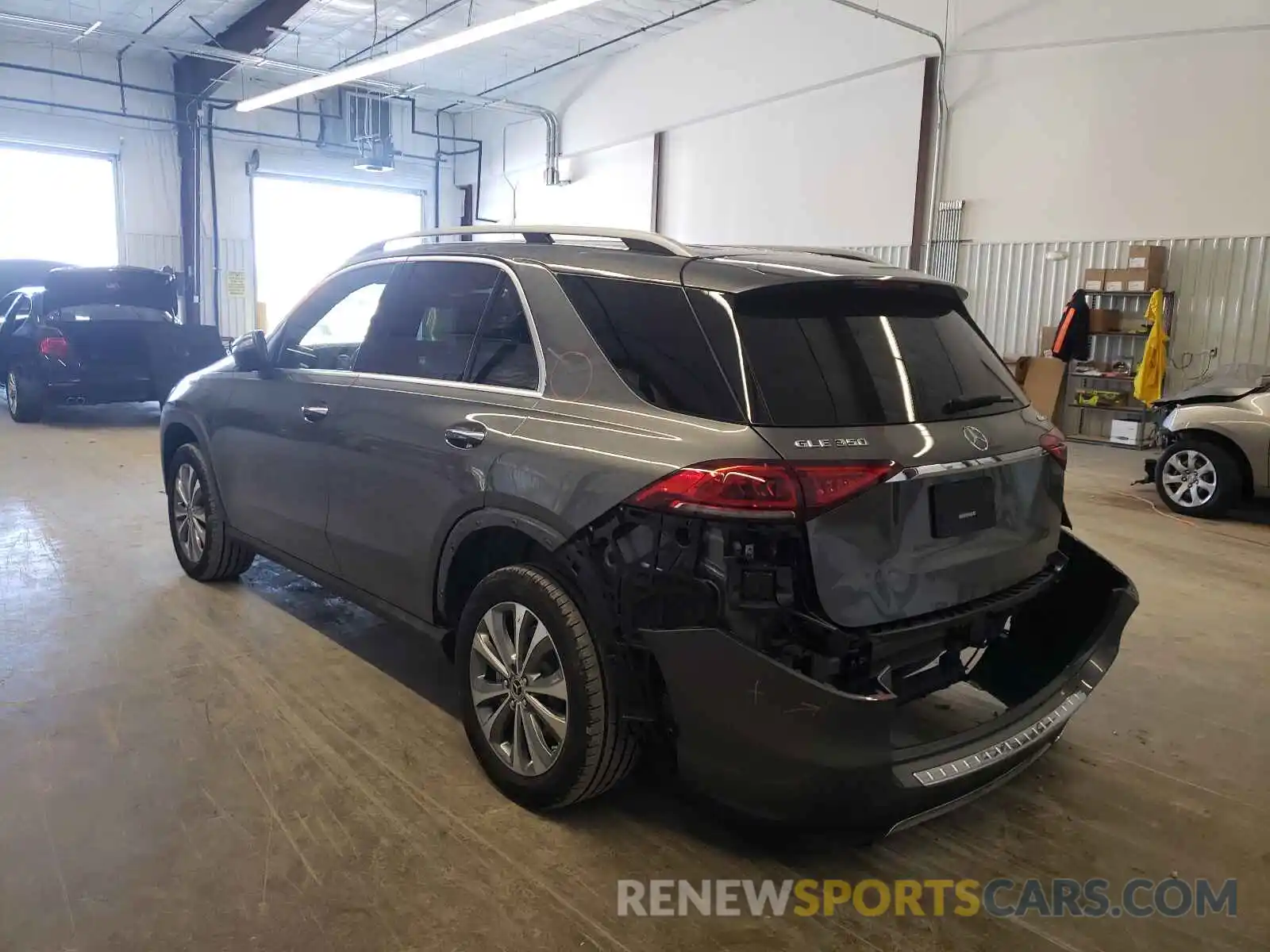 3 Photograph of a damaged car 4JGFB4KB1LA046098 MERCEDES-BENZ GLE-CLASS 2020