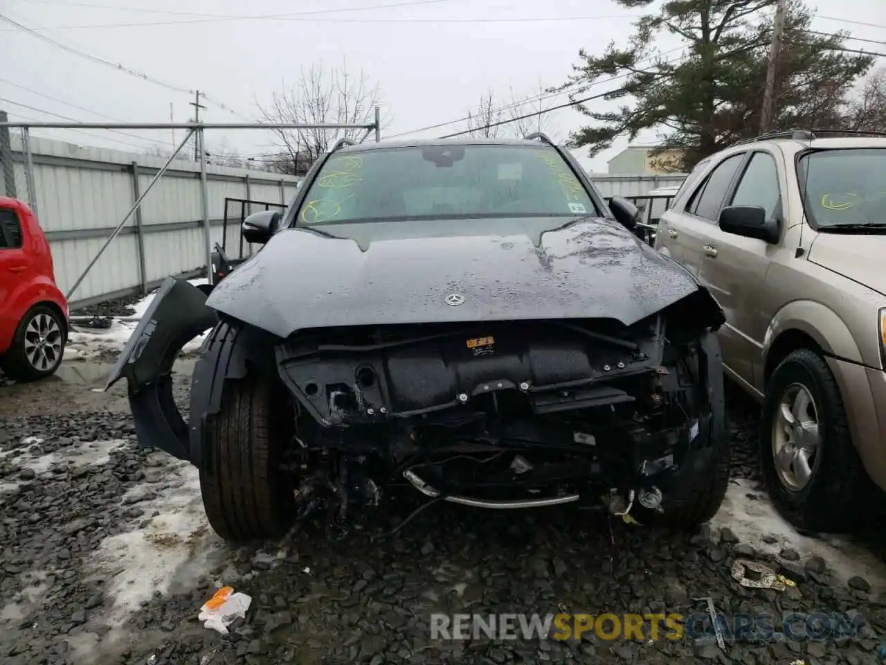 9 Photograph of a damaged car 4JGFB4KB1LA080879 MERCEDES-BENZ GLE-CLASS 2020