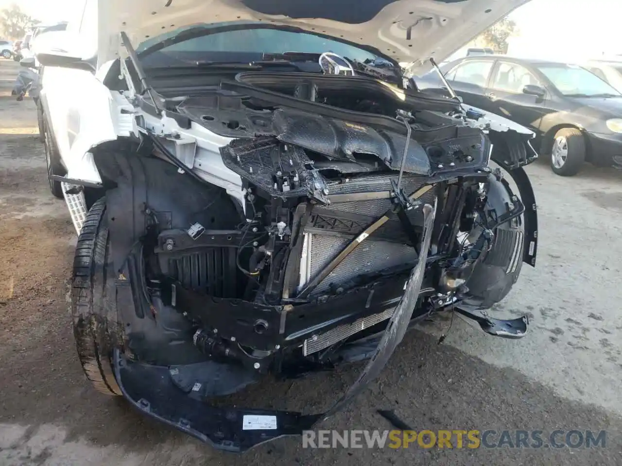 9 Photograph of a damaged car 4JGFB4KB1LA087105 MERCEDES-BENZ GLE-CLASS 2020