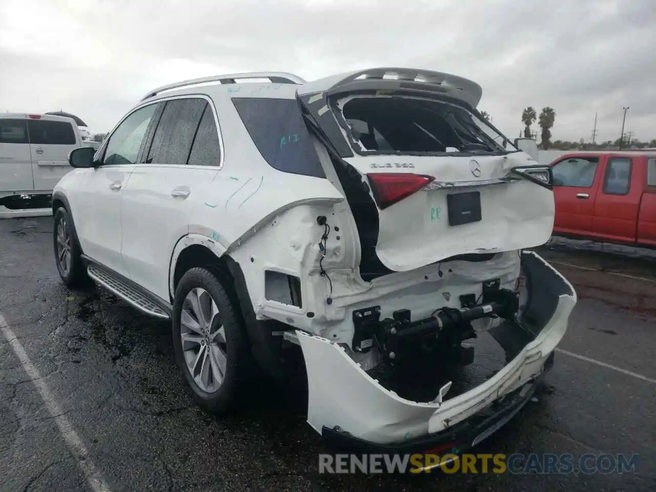 3 Photograph of a damaged car 4JGFB4KB1LA162627 MERCEDES-BENZ GLE-CLASS 2020