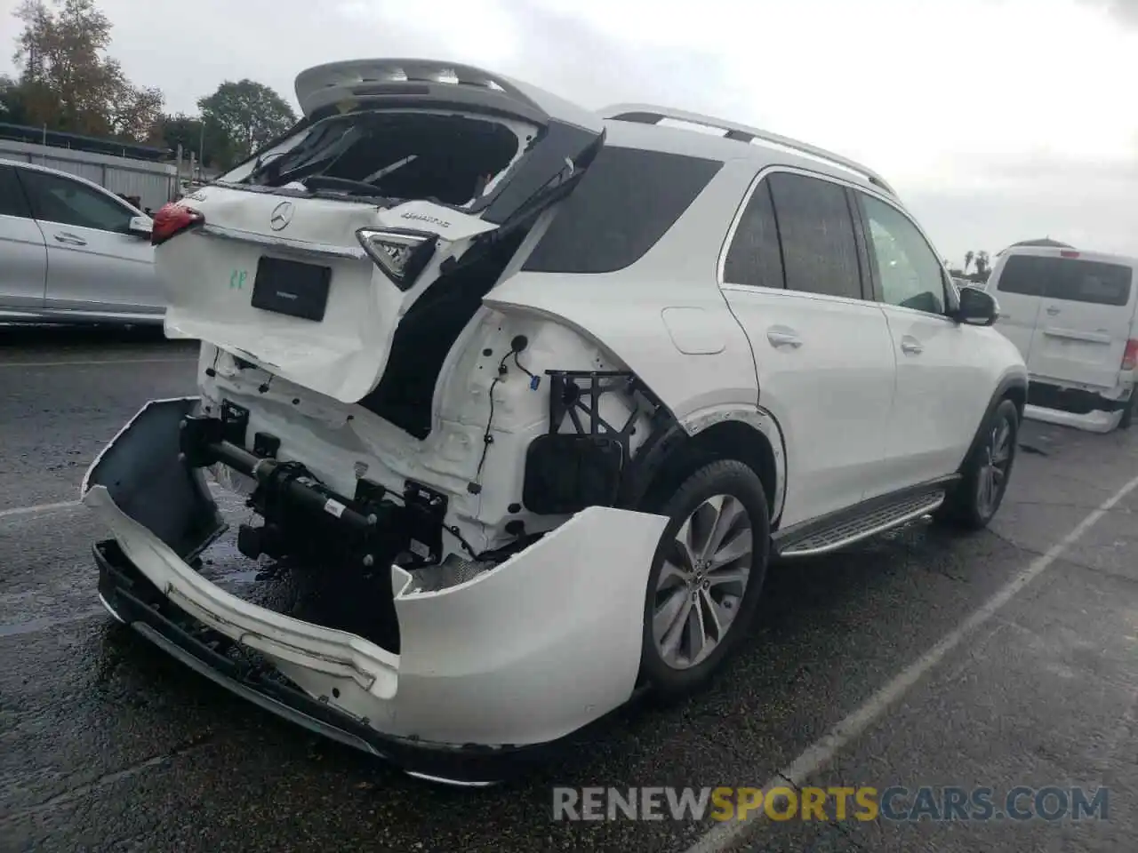 4 Photograph of a damaged car 4JGFB4KB1LA162627 MERCEDES-BENZ GLE-CLASS 2020