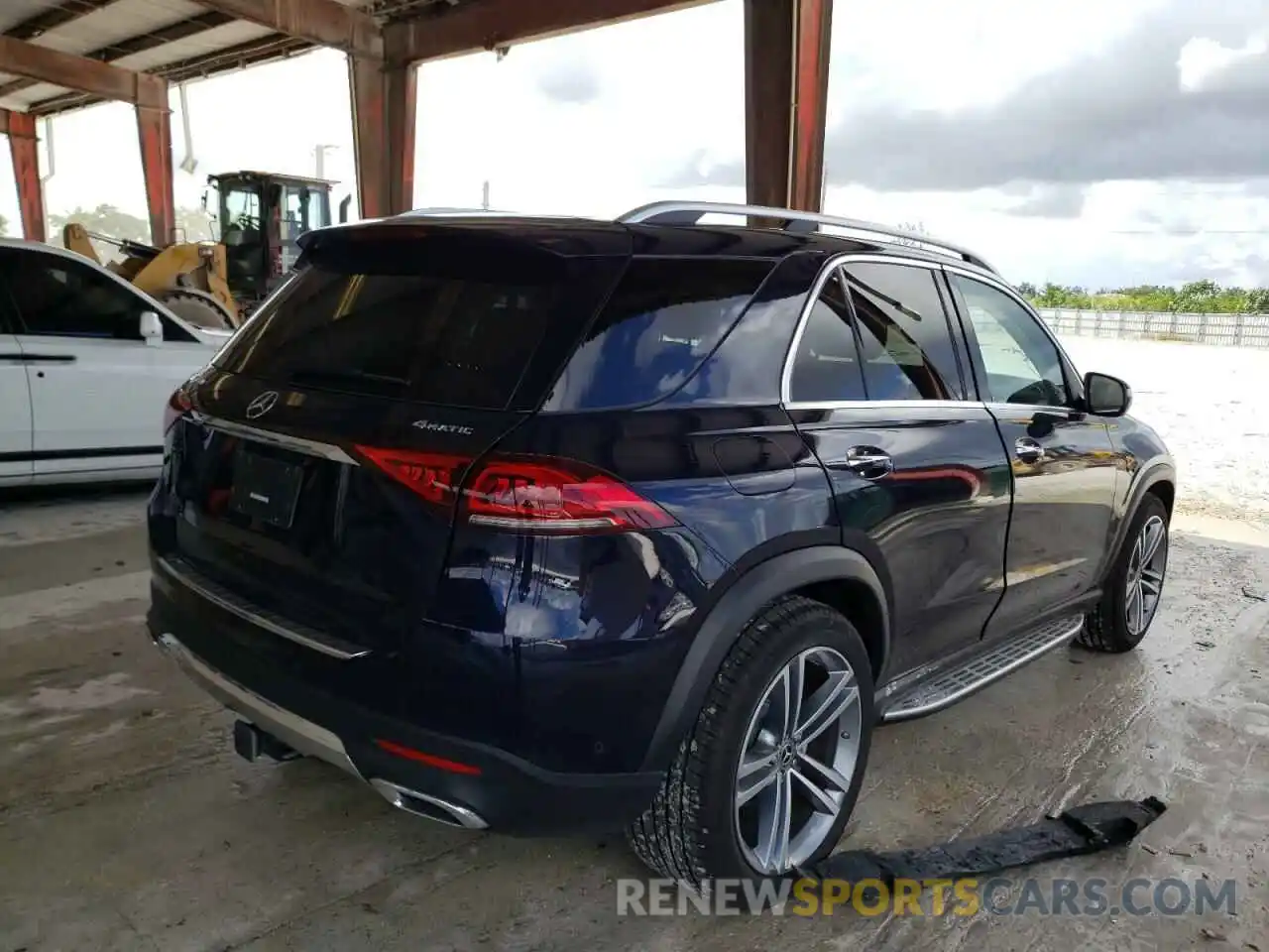 4 Photograph of a damaged car 4JGFB4KB1LA183719 MERCEDES-BENZ GLE-CLASS 2020