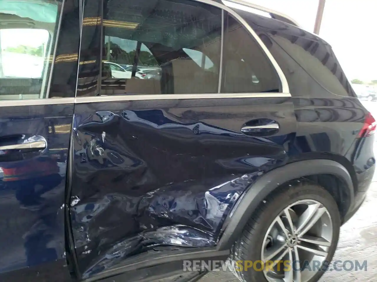 9 Photograph of a damaged car 4JGFB4KB1LA183719 MERCEDES-BENZ GLE-CLASS 2020