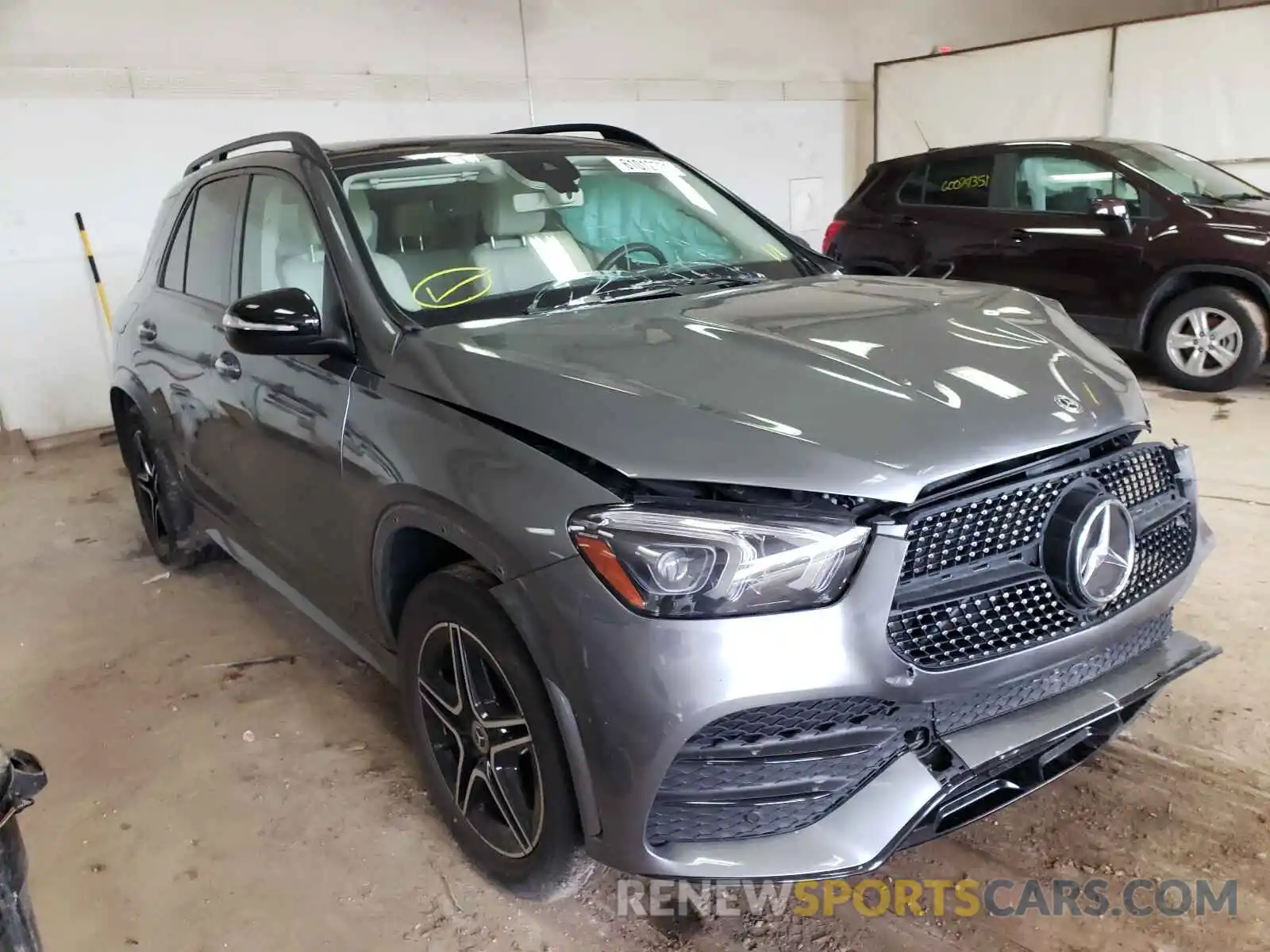 1 Photograph of a damaged car 4JGFB4KB2LA009464 MERCEDES-BENZ GLE-CLASS 2020