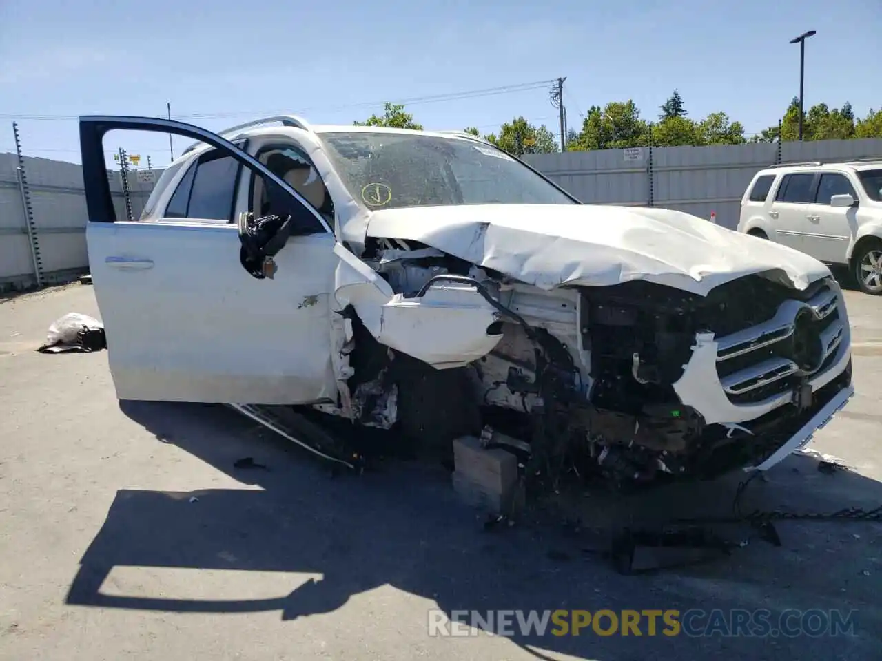 1 Photograph of a damaged car 4JGFB4KB2LA130043 MERCEDES-BENZ GLE-CLASS 2020