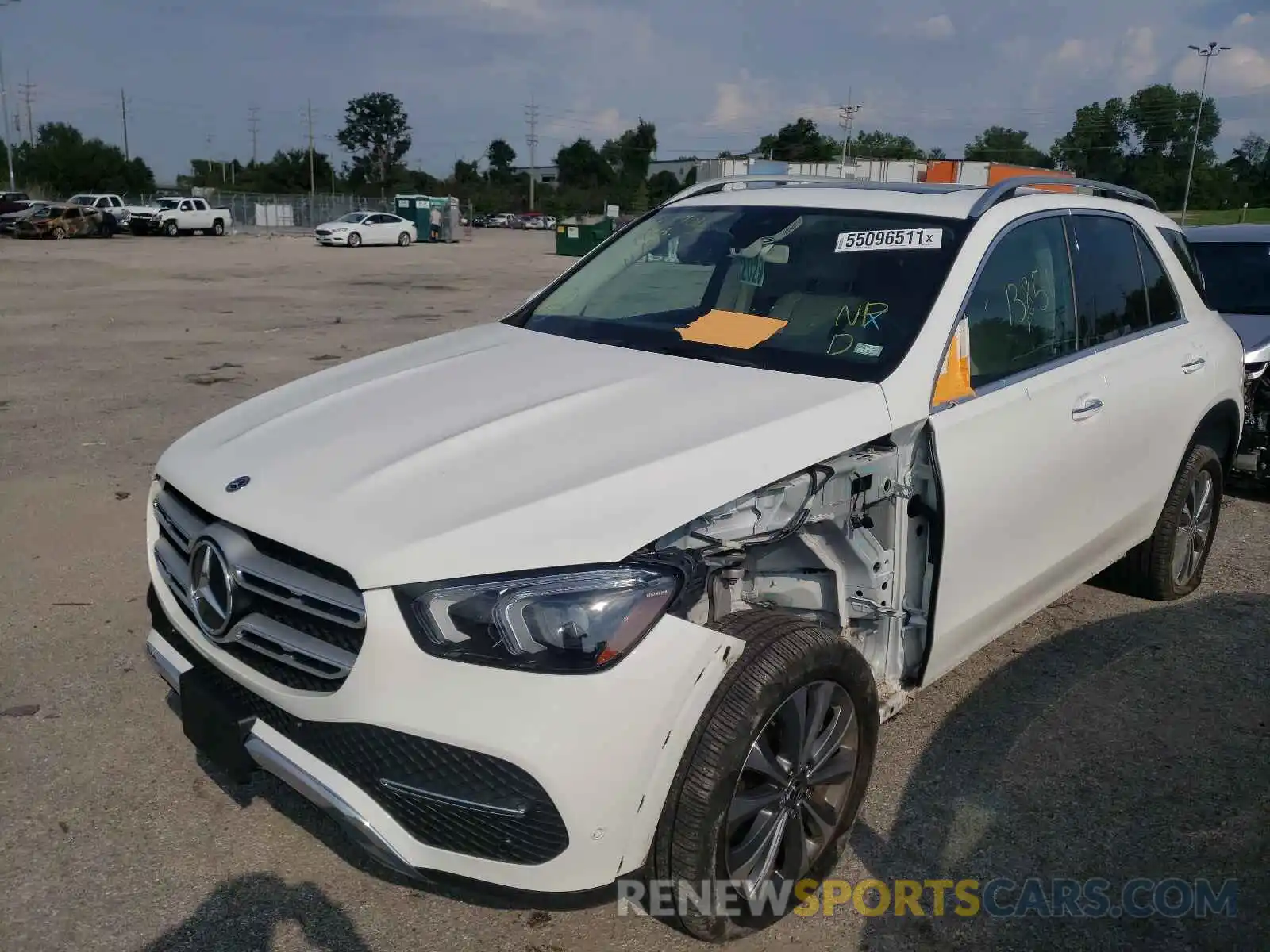 2 Photograph of a damaged car 4JGFB4KB2LA232135 MERCEDES-BENZ GLE-CLASS 2020