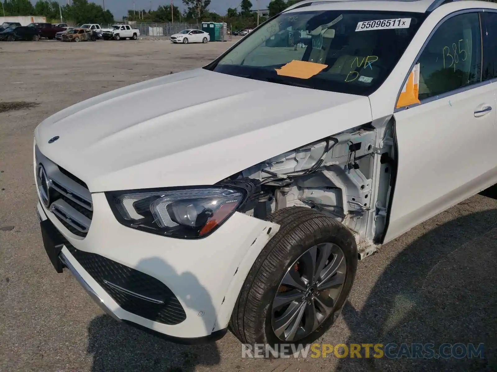 9 Photograph of a damaged car 4JGFB4KB2LA232135 MERCEDES-BENZ GLE-CLASS 2020