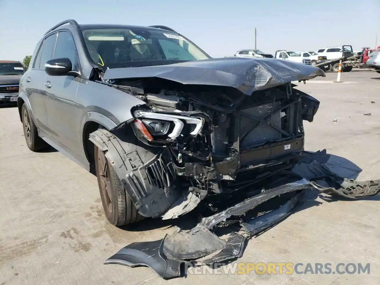 1 Photograph of a damaged car 4JGFB4KB3LA008355 MERCEDES-BENZ GLE-CLASS 2020