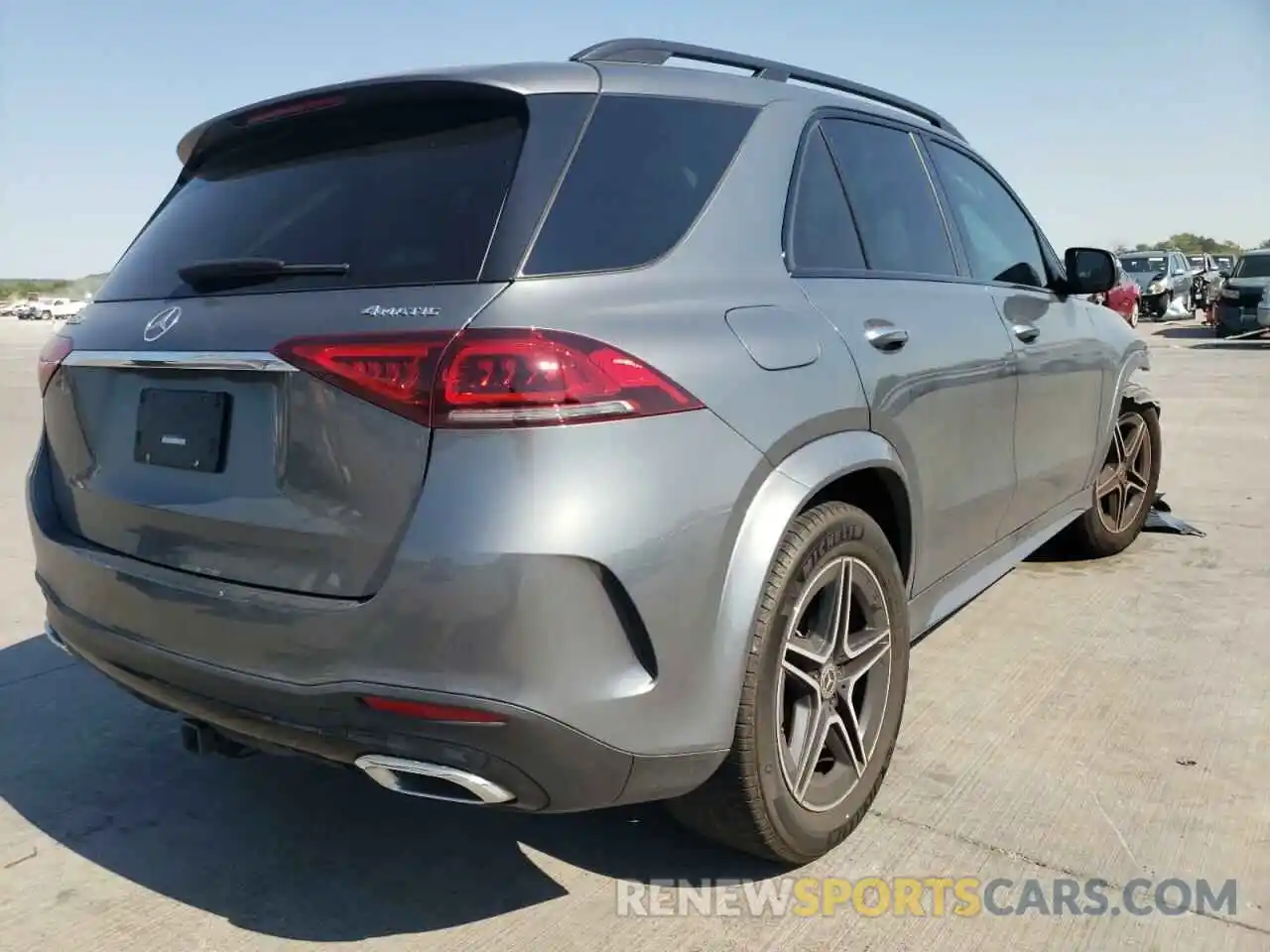 4 Photograph of a damaged car 4JGFB4KB3LA008355 MERCEDES-BENZ GLE-CLASS 2020