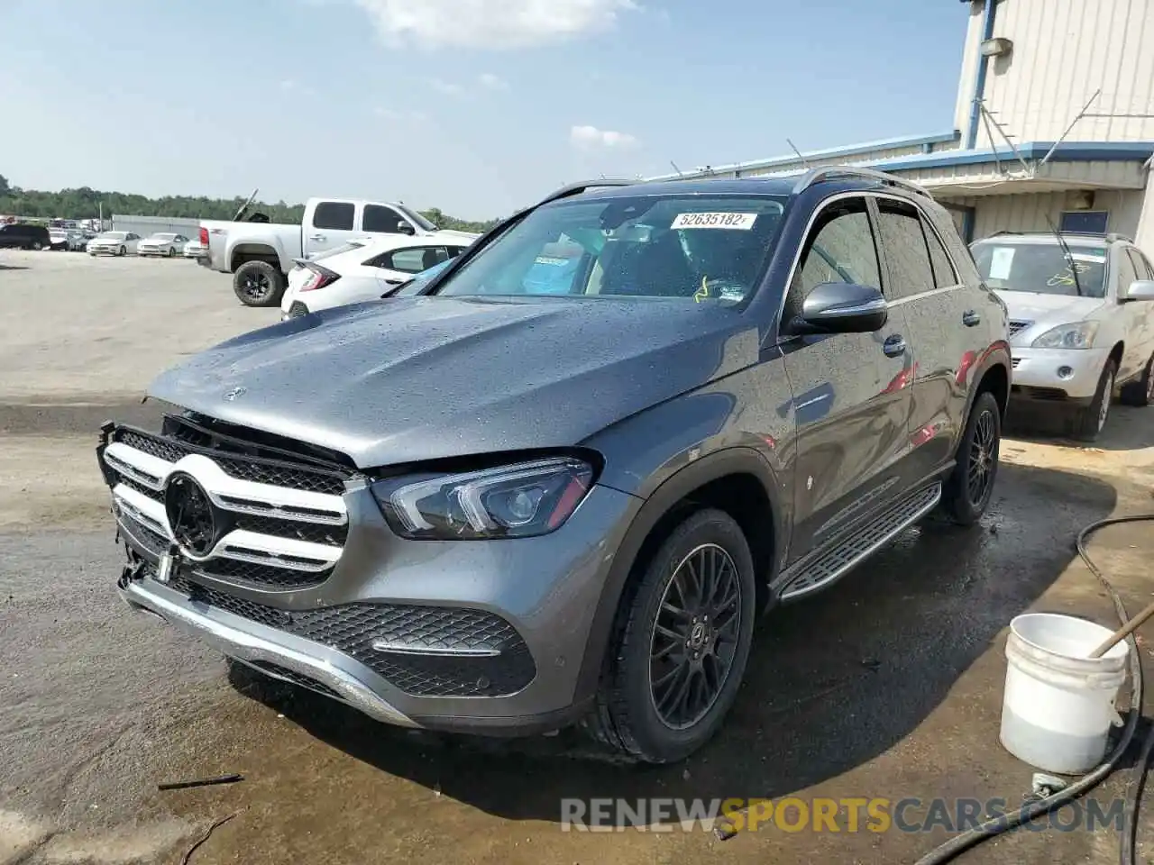 2 Photograph of a damaged car 4JGFB4KB3LA011479 MERCEDES-BENZ GLE-CLASS 2020