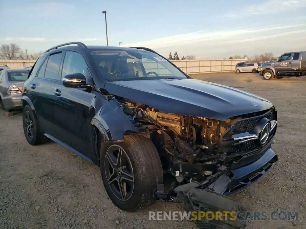 1 Photograph of a damaged car 4JGFB4KB3LA012194 MERCEDES-BENZ GLE-CLASS 2020