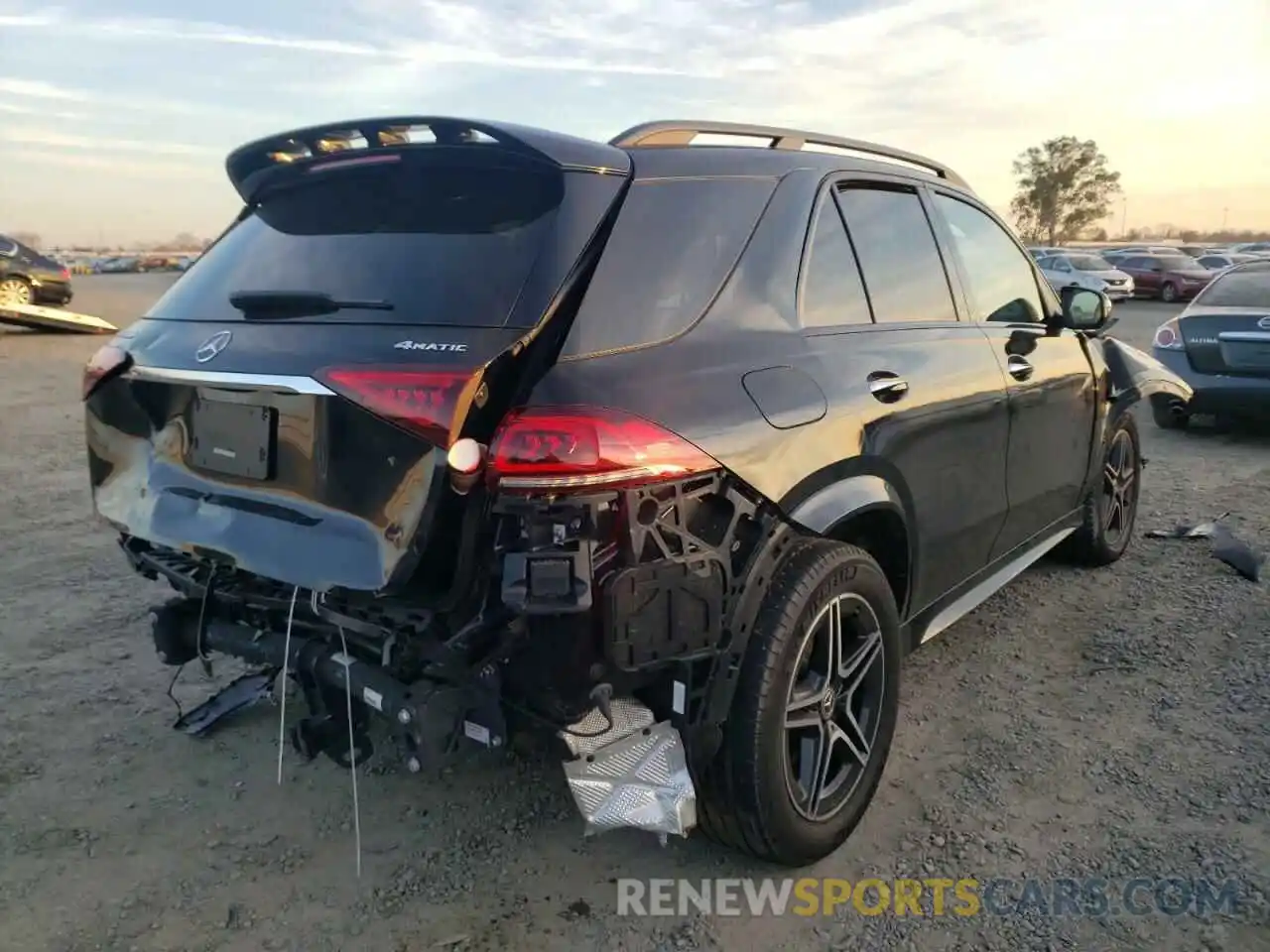 4 Photograph of a damaged car 4JGFB4KB3LA012194 MERCEDES-BENZ GLE-CLASS 2020