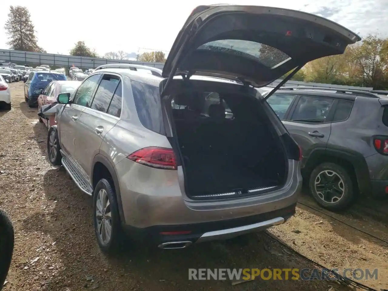 3 Photograph of a damaged car 4JGFB4KB3LA070161 MERCEDES-BENZ GLE-CLASS 2020