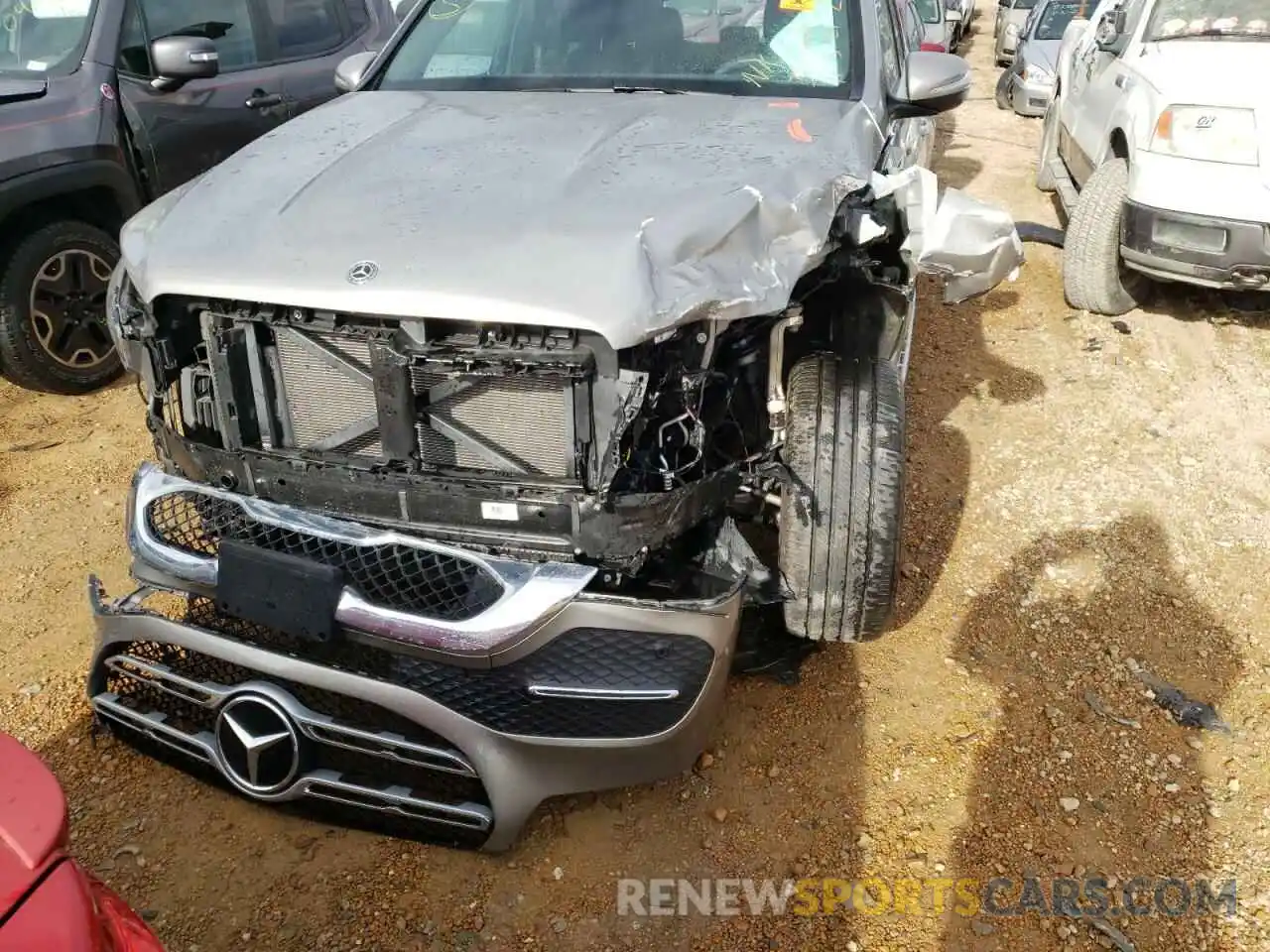 9 Photograph of a damaged car 4JGFB4KB3LA070161 MERCEDES-BENZ GLE-CLASS 2020