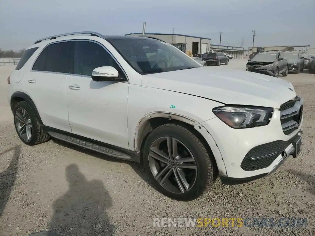 4 Photograph of a damaged car 4JGFB4KB3LA074159 MERCEDES-BENZ GLE-CLASS 2020