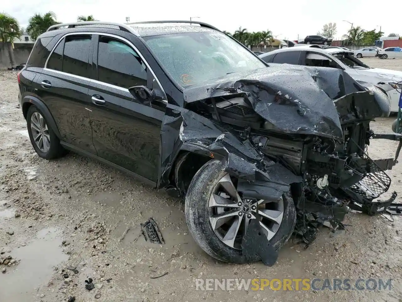 1 Photograph of a damaged car 4JGFB4KB3LA190803 MERCEDES-BENZ GLE-CLASS 2020