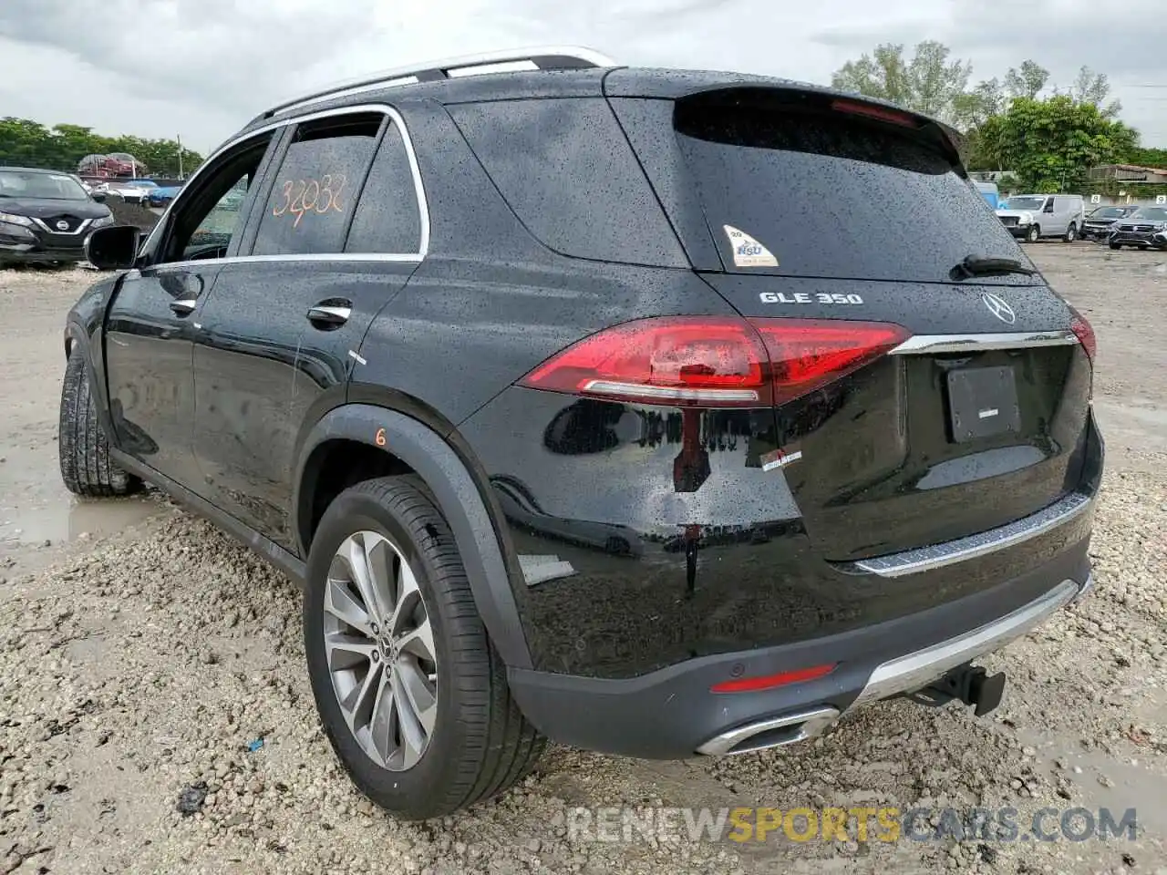 3 Photograph of a damaged car 4JGFB4KB3LA190803 MERCEDES-BENZ GLE-CLASS 2020