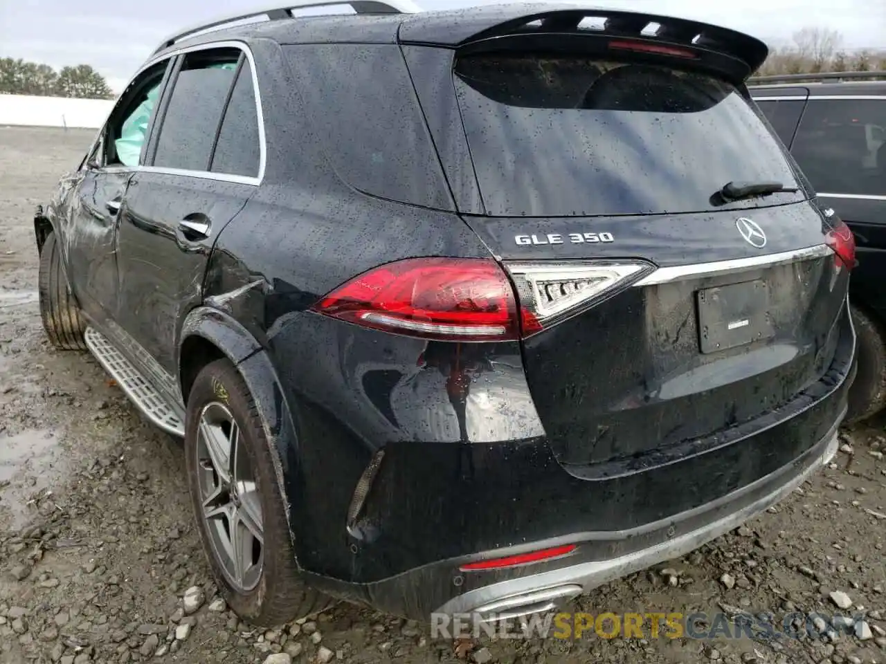 3 Photograph of a damaged car 4JGFB4KB3LA253253 MERCEDES-BENZ GLE-CLASS 2020