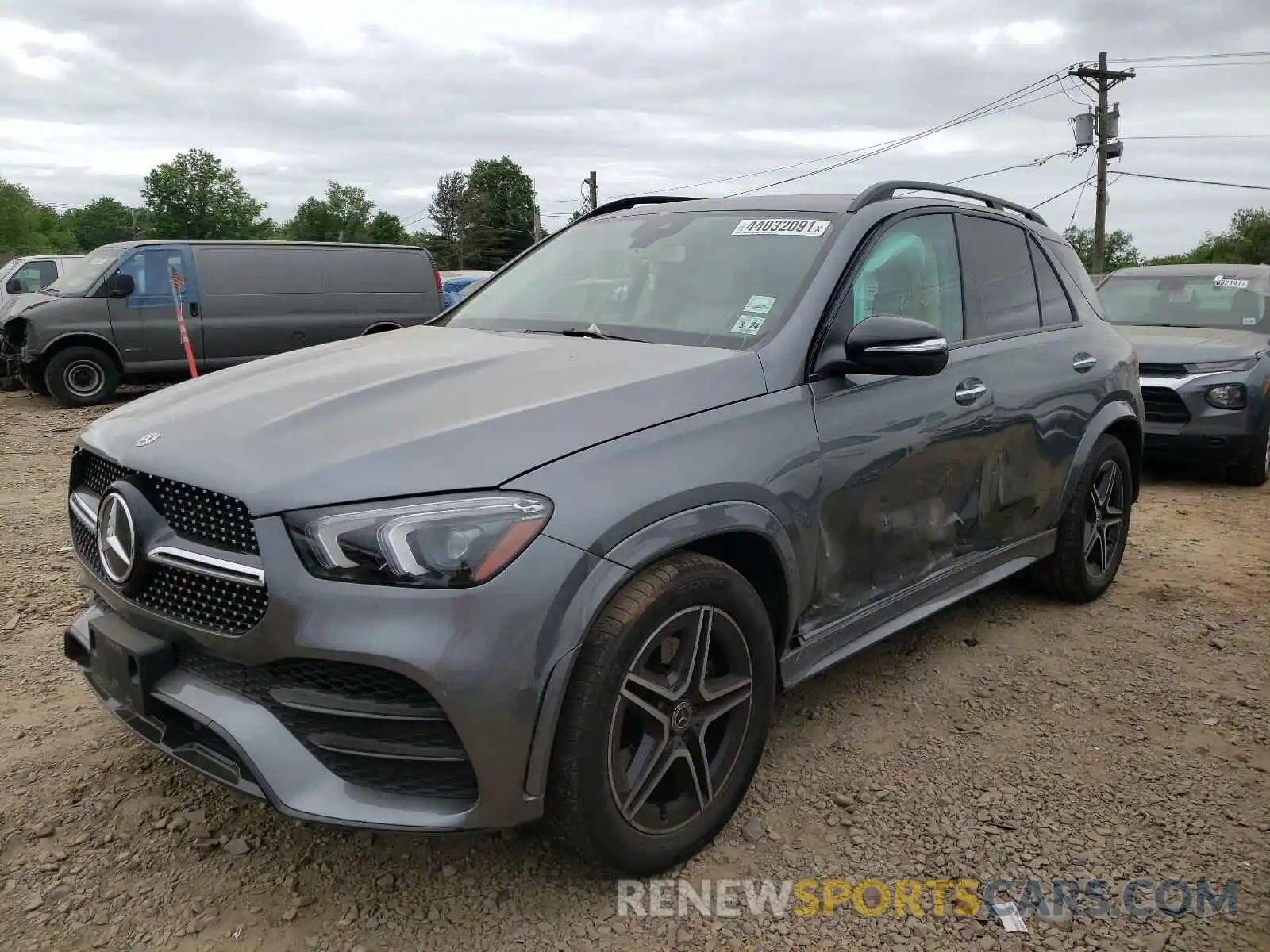 2 Photograph of a damaged car 4JGFB4KB4LA007585 MERCEDES-BENZ GLE-CLASS 2020