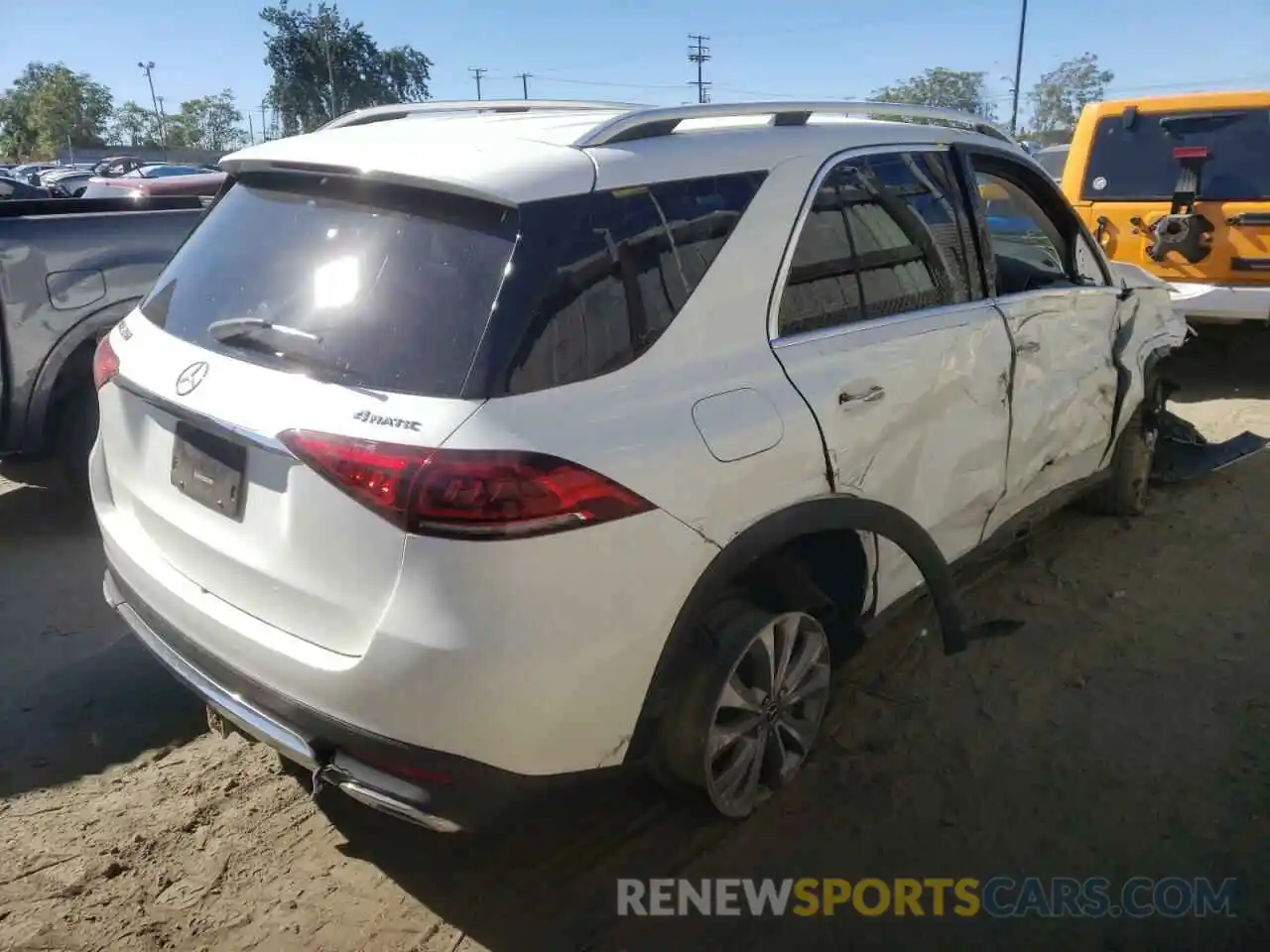 4 Photograph of a damaged car 4JGFB4KB4LA013127 MERCEDES-BENZ GLE-CLASS 2020