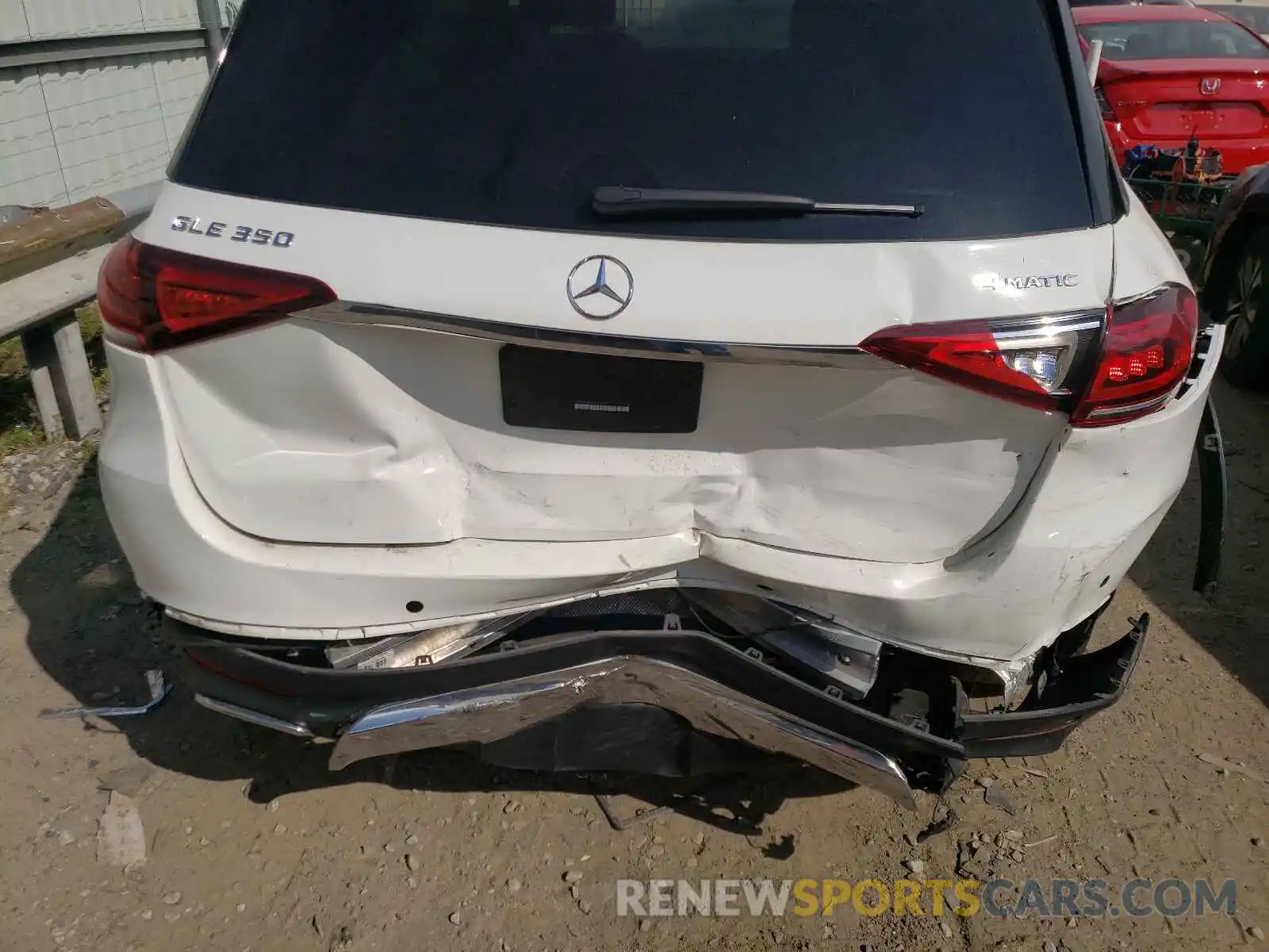 9 Photograph of a damaged car 4JGFB4KB4LA052302 MERCEDES-BENZ GLE-CLASS 2020